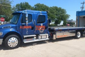 Box Truck Towing in Solon Iowa